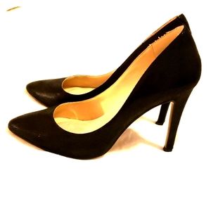 Jessica Simpson Textured Heels.